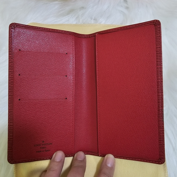 ❤️🎉HOST PICK🎉❤️Louis Vuitton Red Epi bundle (Rare! Good condition!) - Picture 11 of 17